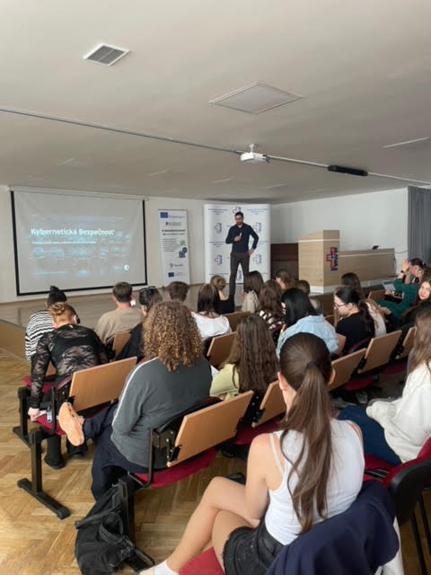 Workshop o kyberbezpečnosti pre študentov