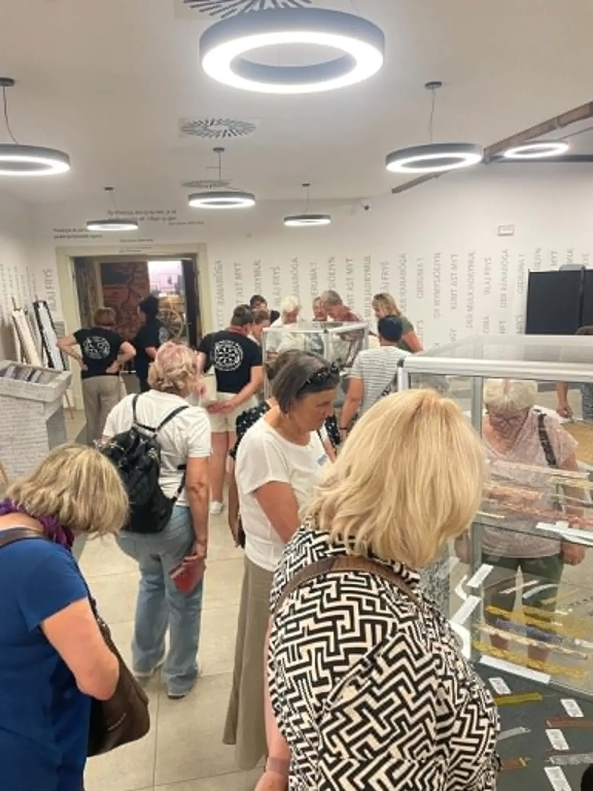 Návšteva poľsko-slovenskej skupiny v Múzeu kultúry vo Wilamowiciach