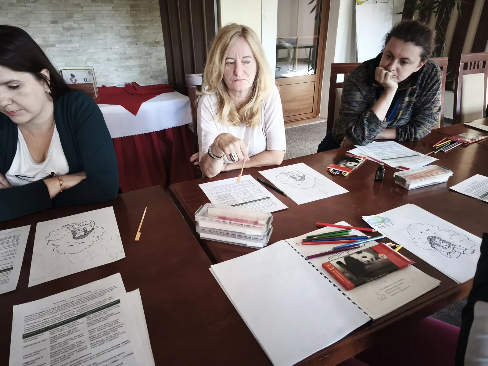 Účastníci počas spoločnej diskusie na 28. stretnutí v Zuberci